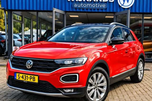Volkswagen T-Roc (2018) thumbnail 4