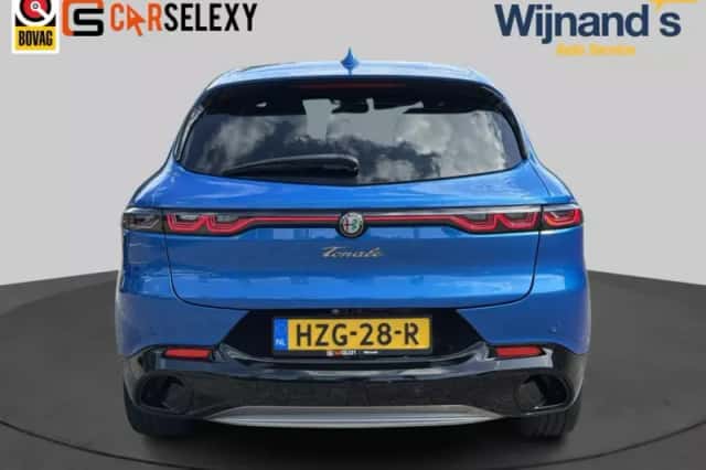 Alfa Romeo Tonale (2023) thumbnail 5