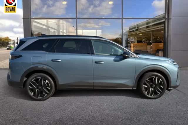 Peugeot 5008 (2025) thumbnail 4