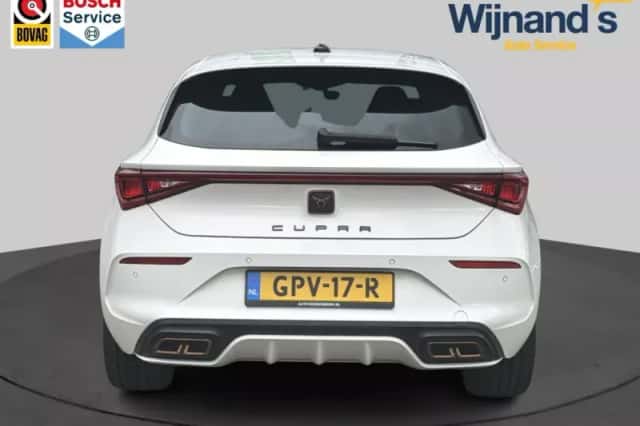 CUPRA Leon (2021) thumbnail 5
