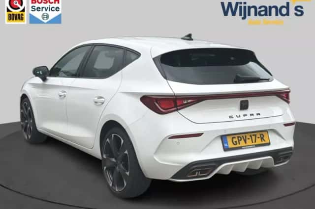 CUPRA Leon (2021) thumbnail 6