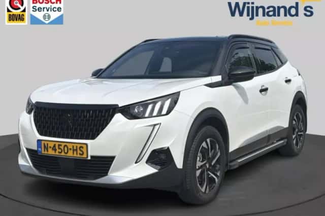 Peugeot 2008 (2021) thumbnail 3
