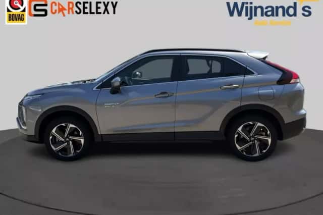 Mitsubishi Eclipse Cross (2023) thumbnail 4
