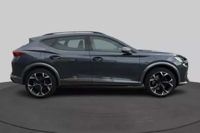 CUPRA Formentor (2023) thumbnail 5