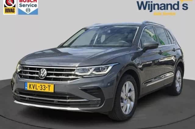 Volkswagen Tiguan (2022) thumbnail 3