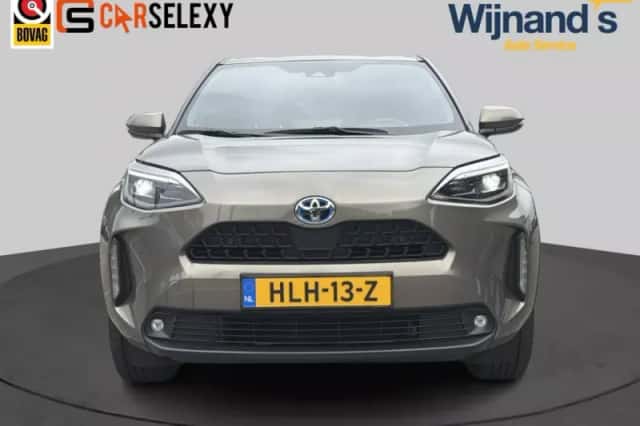 Toyota Yaris Cross (2024) thumbnail 2