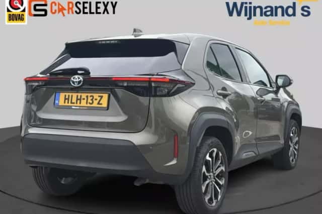 Toyota Yaris Cross (2024) thumbnail 5