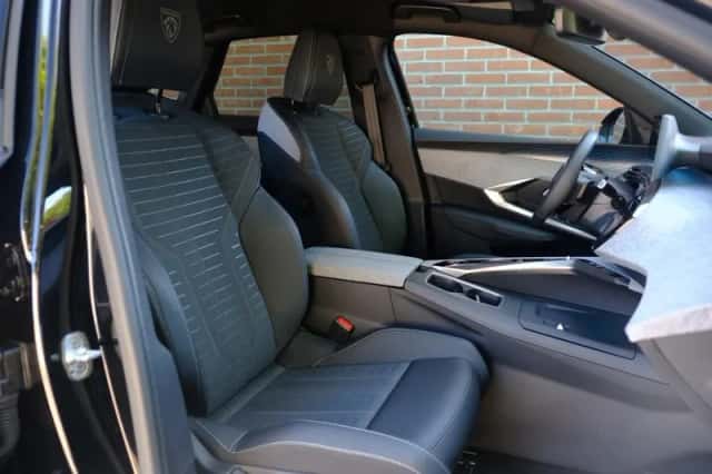 Peugeot 3008 (2025) thumbnail 5
