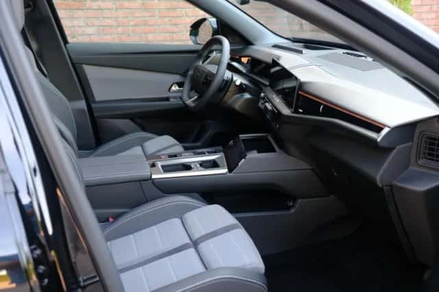 Opel Grandland (2026) thumbnail 4