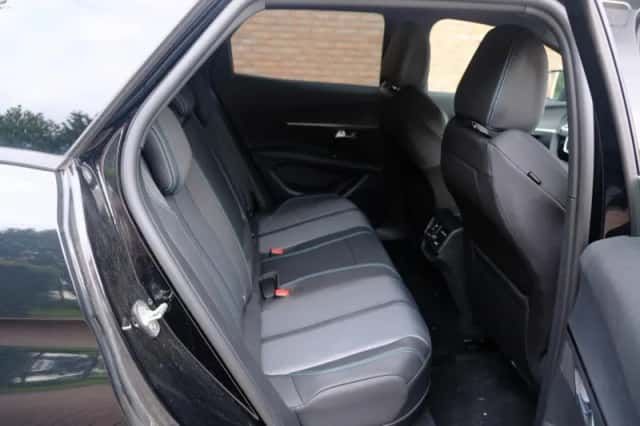 Peugeot 3008 (2024) thumbnail 3