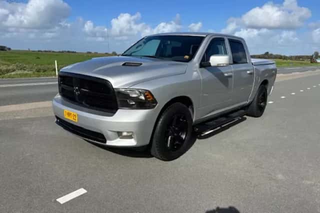 Dodge RAM (2011) thumbnail 1
