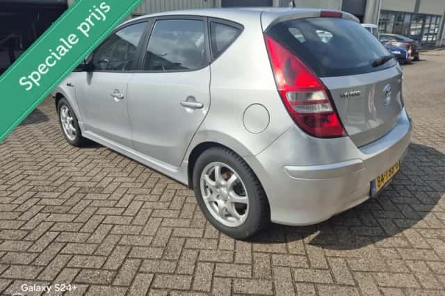 Hyundai i30 (2012) thumbnail 4