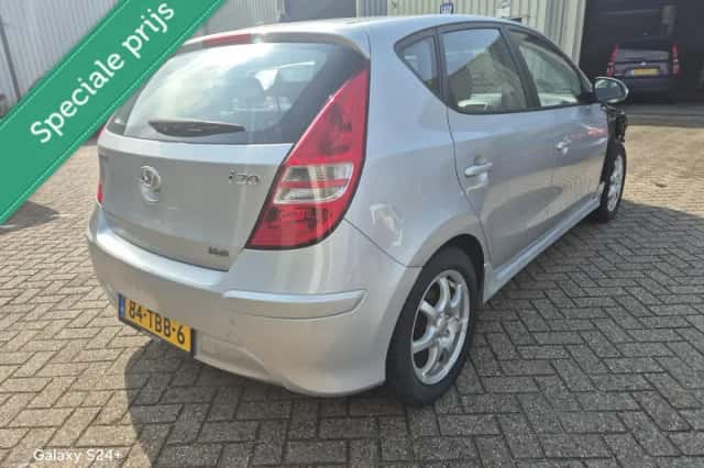 Hyundai i30 (2012) thumbnail 6