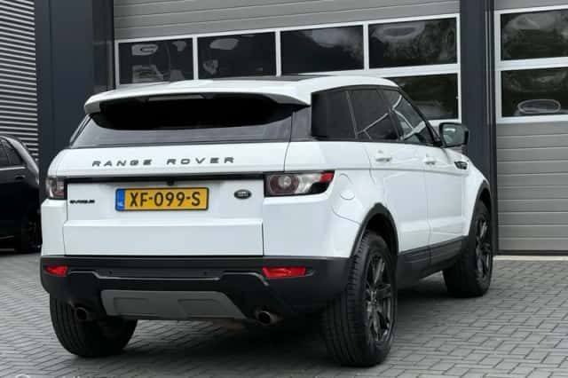 Land Rover Range Rover Evoque (2012) thumbnail 2