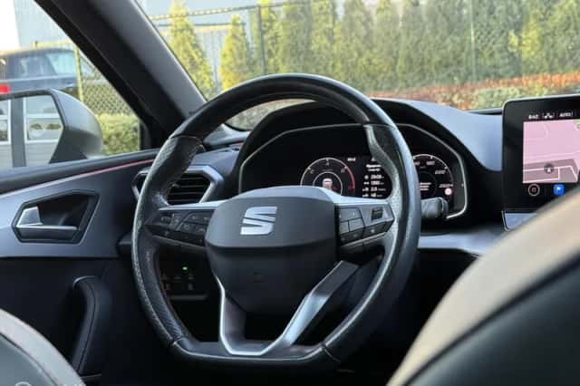 SEAT Leon (2021) thumbnail 4