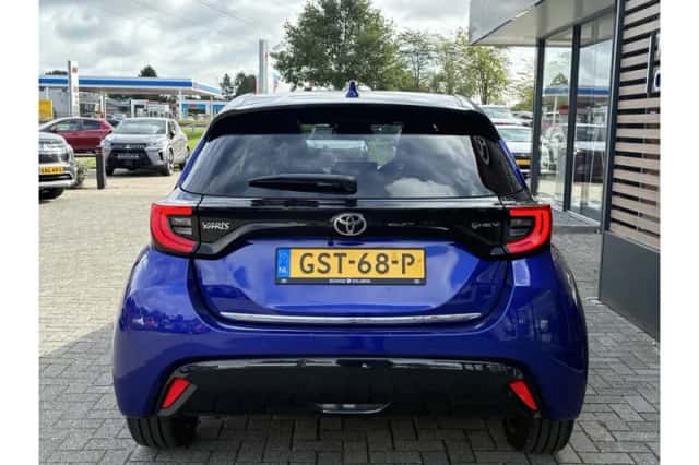 Toyota Yaris (2024) thumbnail 4