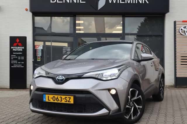 Toyota C-HR (2020) thumbnail 1