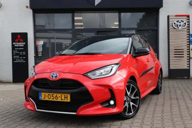 Toyota Yaris (2020) thumbnail 1