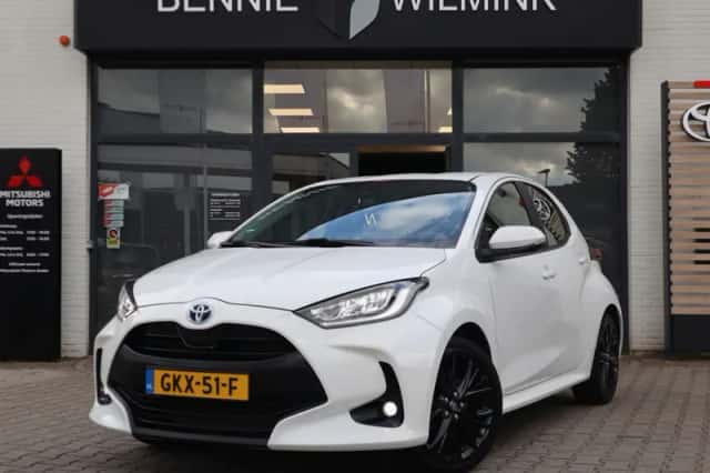 Toyota Yaris (2023) thumbnail 1