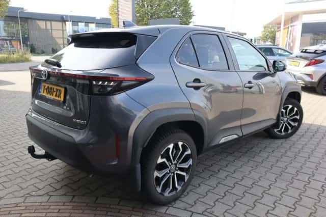 Toyota Yaris Cross (2022) thumbnail 4