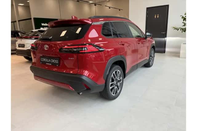 Toyota Corolla Cross (2026) thumbnail 4