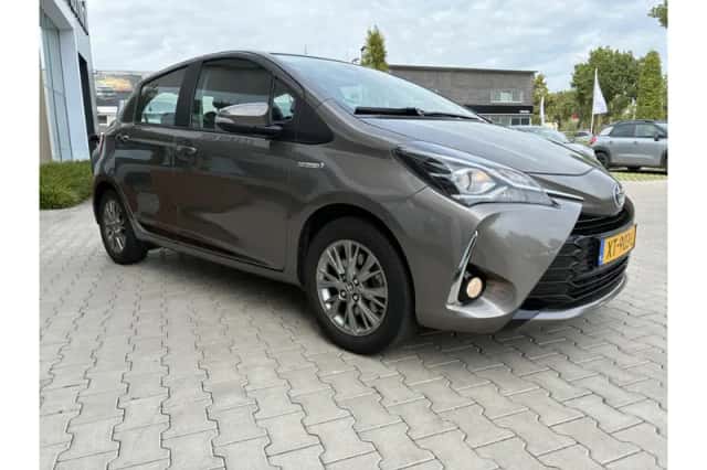 Toyota Yaris (2018) thumbnail 6