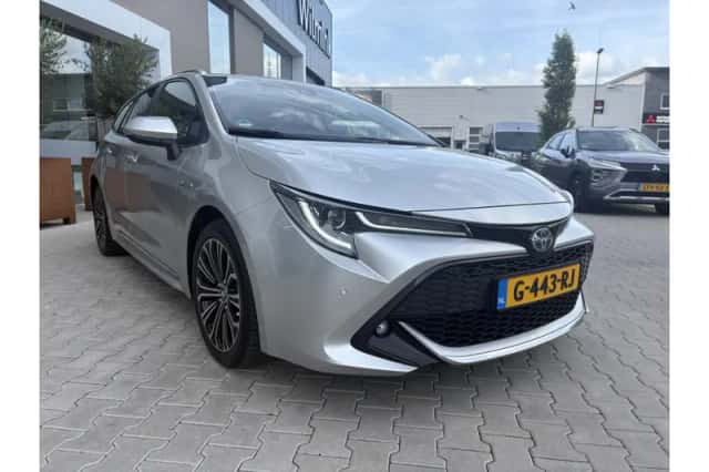 Toyota Corolla (2019) thumbnail 2