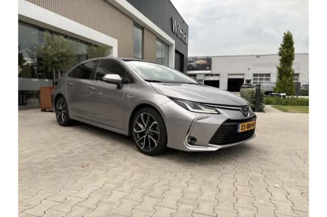 Toyota Corolla (2019) thumbnail 2