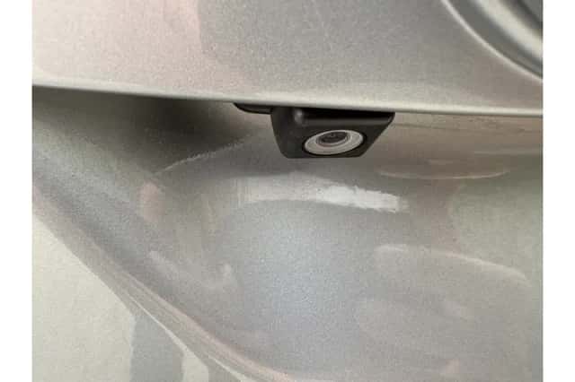 Toyota Auris (2013) thumbnail 5
