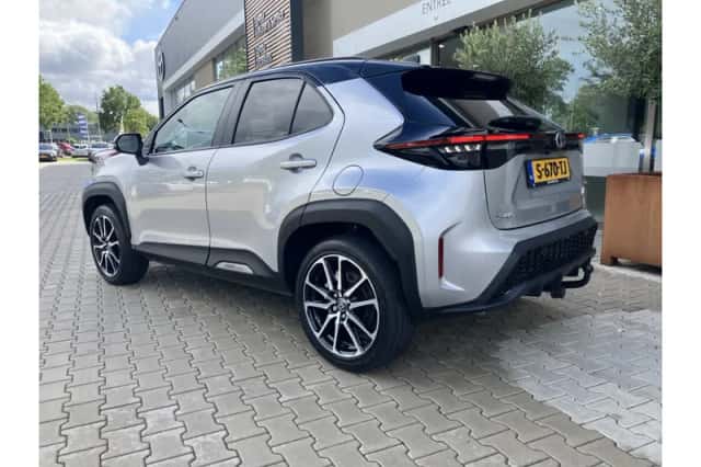 Toyota Yaris Cross (2023) thumbnail 3