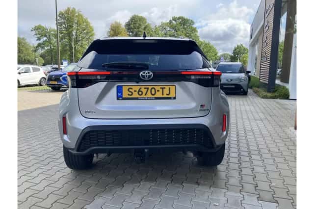 Toyota Yaris Cross (2023) thumbnail 4