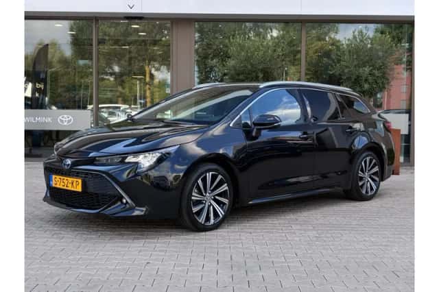 Toyota Corolla (2023) thumbnail 1