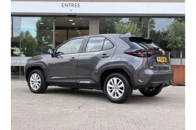 Toyota Yaris Cross (2022) thumbnail 2