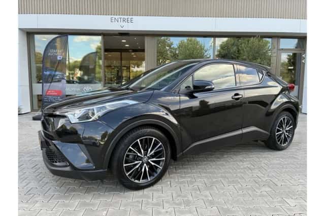 Toyota C-HR (2018) thumbnail 1