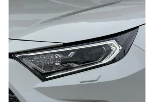 Toyota RAV4 (2020) thumbnail 5