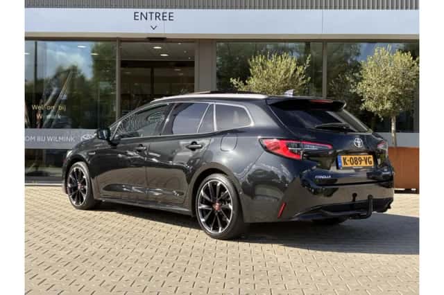 Toyota Corolla (2021) thumbnail 3