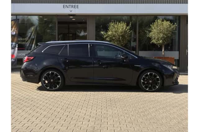 Toyota Corolla (2021) thumbnail 6