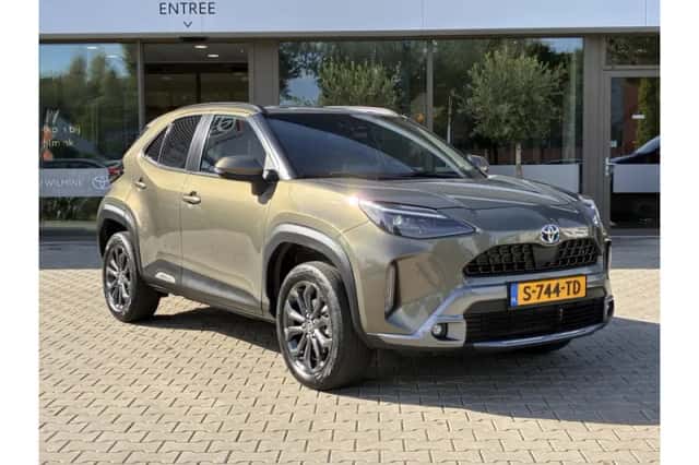 Toyota Yaris Cross (2023) thumbnail 2