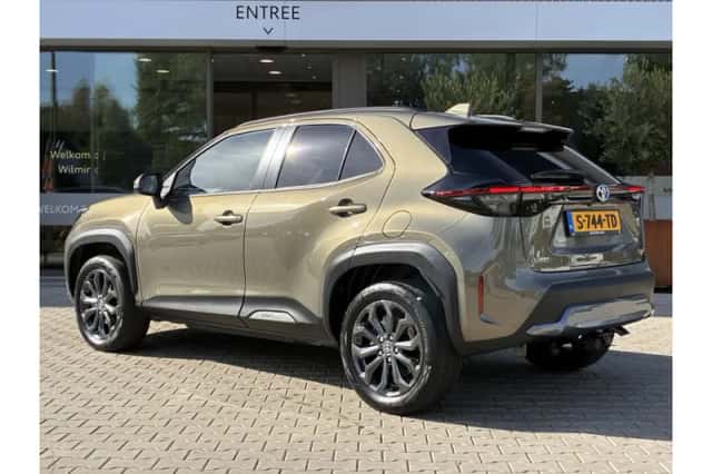 Toyota Yaris Cross (2023) thumbnail 3