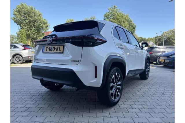Toyota Yaris Cross (2022) thumbnail 3