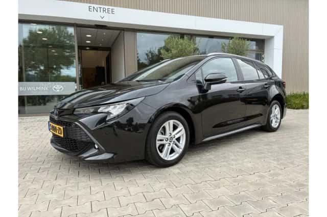 Toyota Corolla (2023) thumbnail 1