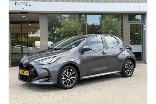 Toyota Yaris (2020) thumbnail 1