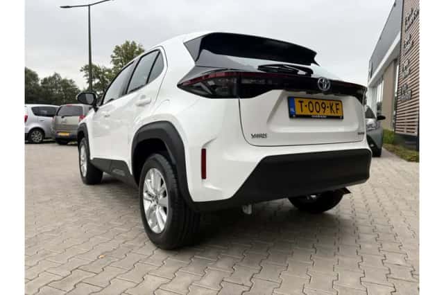 Toyota Yaris Cross (2023) thumbnail 4