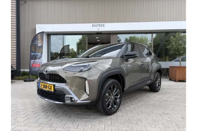 Toyota Yaris Cross (2024) thumbnail 1