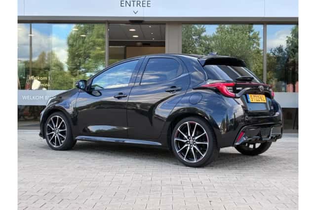 Toyota Yaris (2023) thumbnail 4