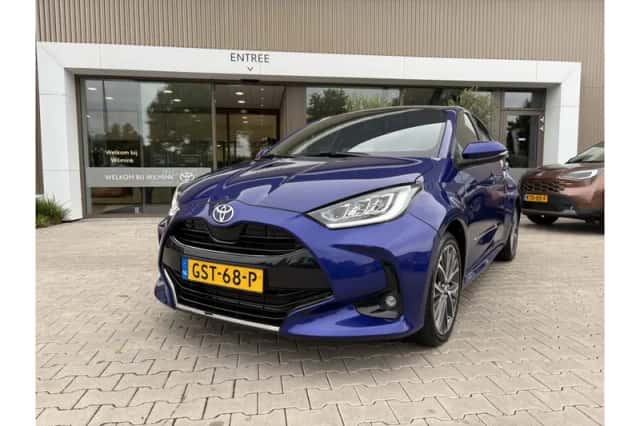 Toyota Yaris (2024) thumbnail 1