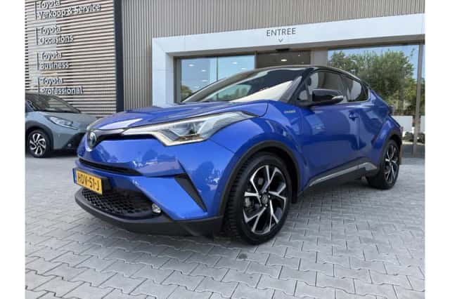 Toyota C-HR (2019) thumbnail 1