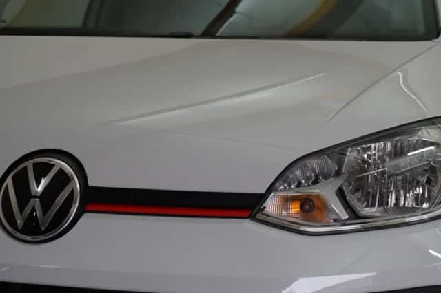 Volkswagen Up! (2021) thumbnail 5
