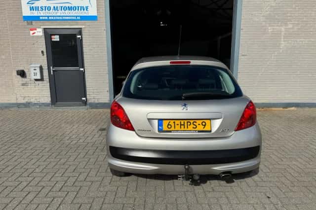 Peugeot 207 (2009) thumbnail 5