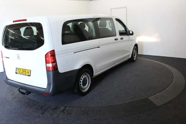 Mercedes-Benz Vito (2018) thumbnail 3